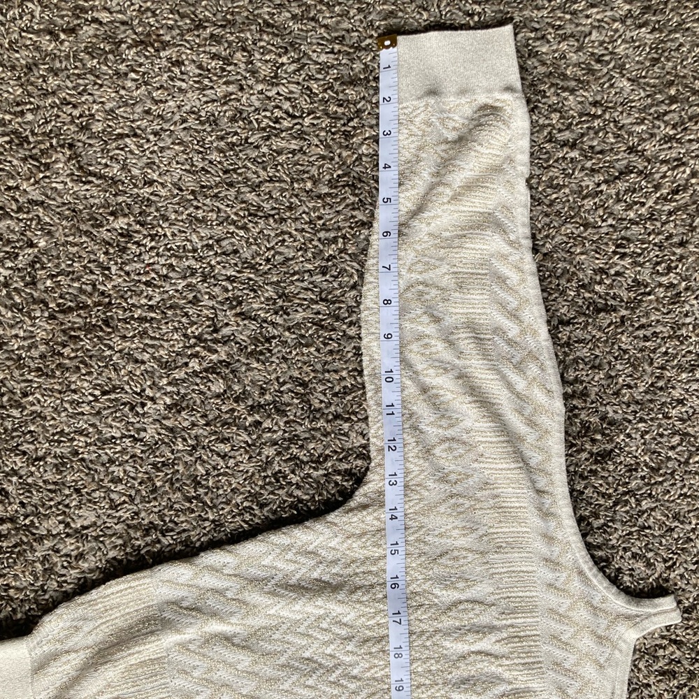 White House Black Market Cream Sweater - Picture 5 of 7